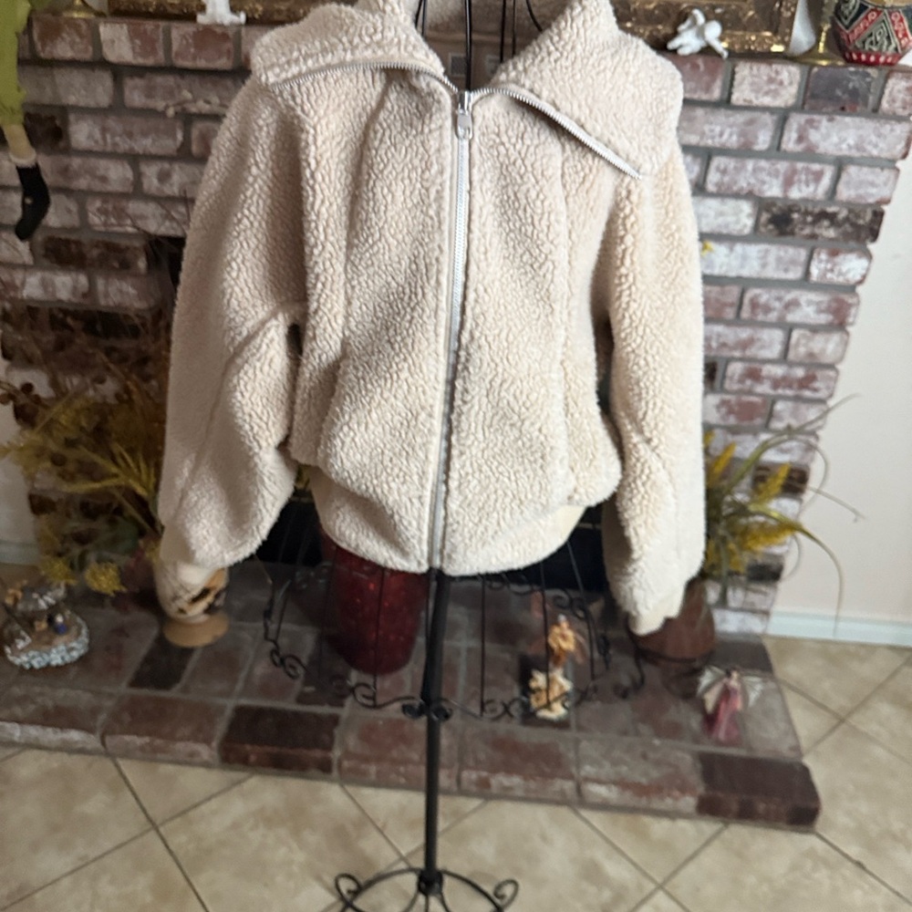 Vintage Rare Lmeaire X Uniqlo Cream Sherpa Fleece Bomber Jacket - Picture 6 of 10